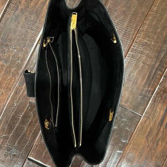 Auth. Saint Laurent Monogram YSL Cassandre Suede Tote Black & Gold - Picture 12 of 12